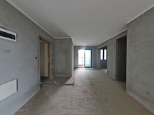 急售 南北通透三房 地铁 學校旁 来电咨询
