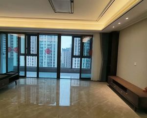 保利天悦3室2厅2卫南朝向500.0万元/套出售