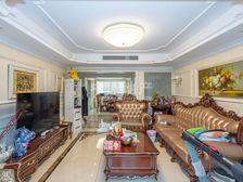 南北通透,小区中心位置,得房率高,精装修,卫生间全明