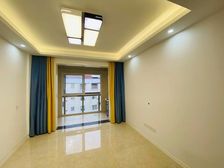 精装修 68平 2室2厅 南北通透 电梯房 看房方便 有钥匙