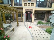 首创·澜茵山5室2厅豪华装修