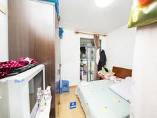 14号线地铁口200米 1室1厅 满五年 随时可看房