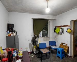 慈城 临地铁 出行方便 满二 正南朝向 中间楼层 正规商品房