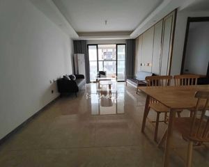 彰泰郡 4房83万