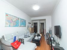 房东诚意卖,价能大谈,近大公园,有钥匙