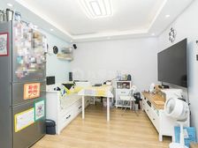 安华里一区新上精装修南北通透两居室,正规客厅,看房提前联系