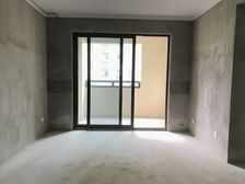 正南湖畔樾山3室2厅