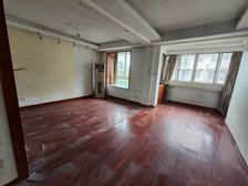 钟盈小区(钟盈新村) 5室2厅南北通透交通方便 简装