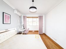 11111吏诗级好房 边套三居室 随时看 一手买进 诚售可谈