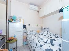 精装修 一房一厅 天井已搭 双轨交 看中可谈 看中可谈