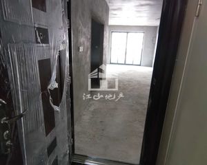 可谈,滨湖路小学,书香门第毛坯四房,中高楼层,正常首付