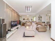 品质小区电梯大三房,自住精装看房方便