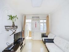 天坛公园3居室,南北通透,田字格户型,卫生间有窗