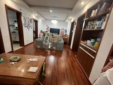 成熟社区 大三房 精装修 送大院子 适合居住 诚售
