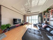 加城湖滨位于小区中间位置 前面没有遮挡 飞机户型