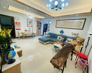 建雅台 2 房 82 方 繁华地段 次新小区 配套成熟