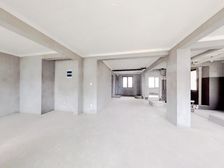 次新小区,满五,东首大三房,全新白胚可做婚房