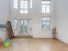 地铁口别墅 实用面积260方 利用率高 杭二附九年制