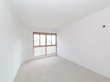 地铁口 高楼层 23楼 中央花园 2室2厅 毛坯