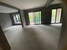 次新小区 位置好 出行交通方便