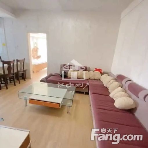 外滩新城1房1厅1800元