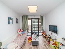 (急售)龙宸铭著 3室2厅 简装修