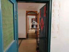 北湖安居小区A区4房2厅中装68万