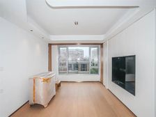 壕华装修,中间楼层,不靠路,税费各付,空关随时看房,可谈