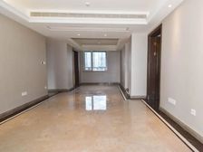 新挂 滨江君品 全新精装修边套大5房 带车位 价格可谈