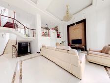 南丰花园,联排别墅院子私密好,可上立达,中间位置安静,采光好