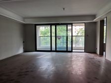 雅戈尔江上4室2厅2卫南朝向410.0万元/套出售