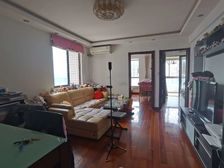 静安江宁路南向两房 满五住宅788万,有产权车位