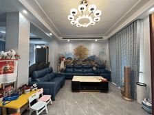 双拼别墅!稀缺户型 装修5年!带二个产权车位!!200平花园