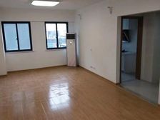 和泰公寓 1房 300000.0 南北通透,采光充足