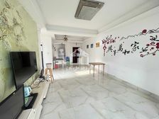 润华尚城街区 4房2厅160万