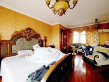 东兰世茗雅苑!电梯复式!带大露台!看房随时!诚意出售!三层