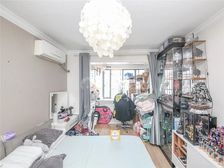 小区央座高区南北通。精装家居全附送。看房方便,业主诚意出售。