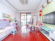 08年电梯商品房 双南二房 客厅朝南 精装修 拎包入住 诚售