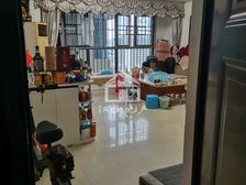 荣和山水绿城二期 2房2厅50万