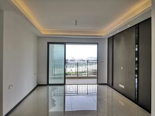 龙光玖珑臺 4房2厅110万