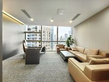 科技园豪华装修|大气前台|双面采光|楼下地铁口|楼上电梯口