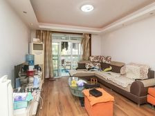 配套齐全,视野开阔看花园,三房两卫户型正气