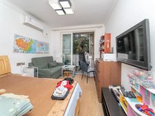 南北边套两房,精装修,看房方便,诚意出售。