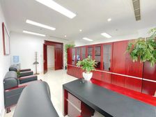 白石桥 主语国际386平 豪华装修采光好 拎包即可办公