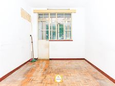 港驳小区,二楼,正规一室一厅,小区花园位置,近塘桥公园