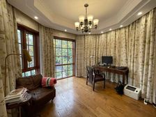 正南 绿宝园 4室2厅 精装修