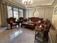 房子是诚心出售,采光好,大四房 无浪费空间