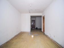 近地//铁,小区安静,13年房龄的电梯房