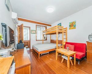离近西湖,地铁1号线,交通配套齐全