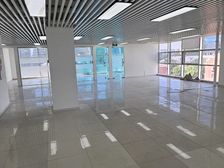 【真实在租】精装大平层 物业发票全含 欢迎致电